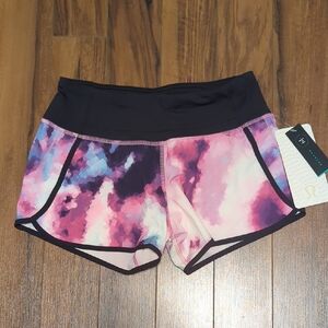 Lululemon Run Times Short Size 2 NWT